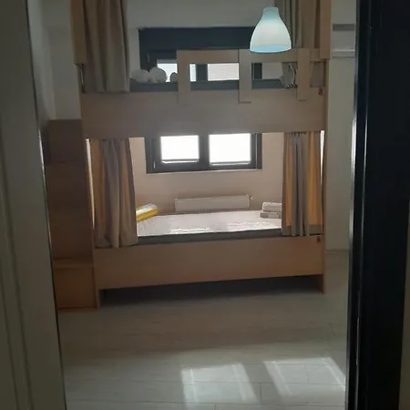 Apartment 2 Bedrooms , Terrace , *