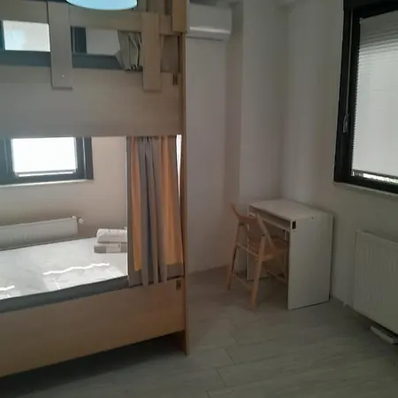 2 Bedrooms , Terrace , Apartamento *